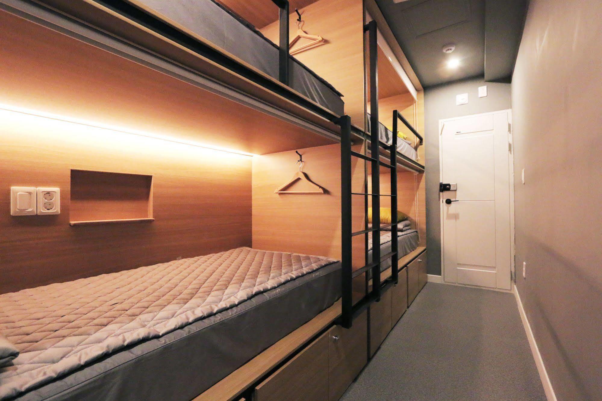 Blueboat Hostel Jeonju Exteriör bild